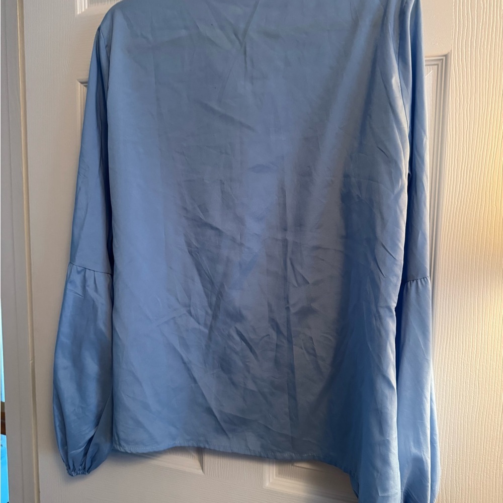 Hand Crafted Blue Button Down Shirt - Picture 4 of 4